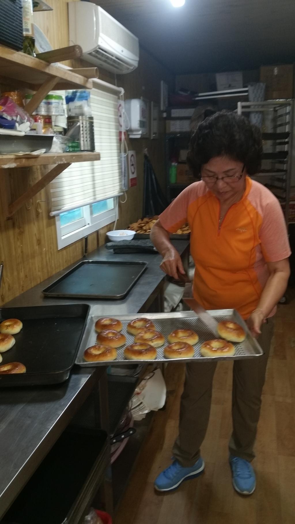 함께 만들어 더 맛있는 빵.