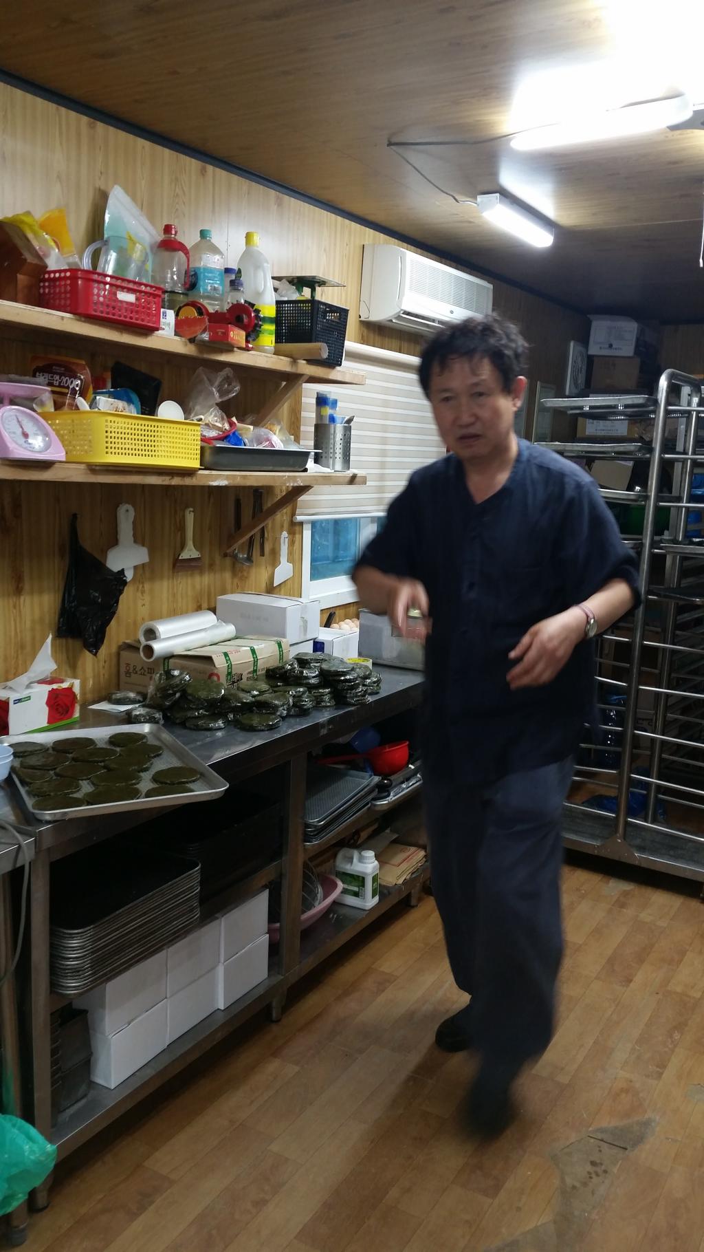 모두 함께 빵을 만들어봅시다.